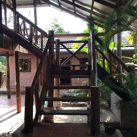 Captain Chim'S Guest House Kep Extérieur photo